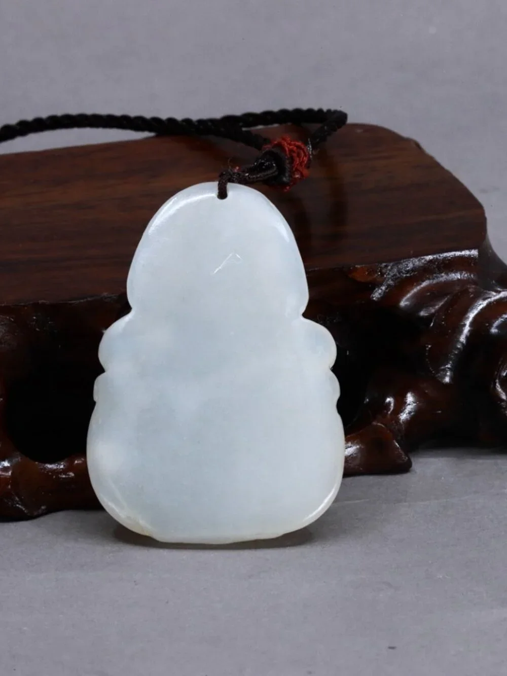 Chinese White Hetian Jade hand-carved Pendant w Guan Yin / Kwanyin
